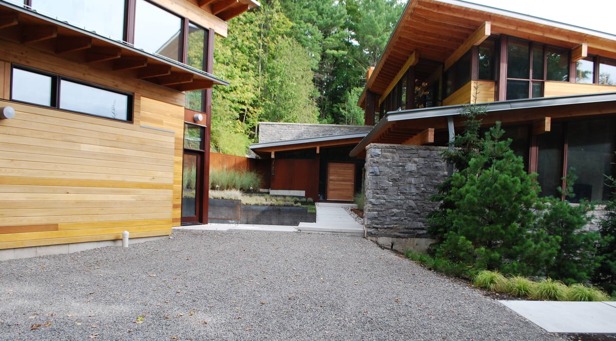 Courtyard + Sideyard-1